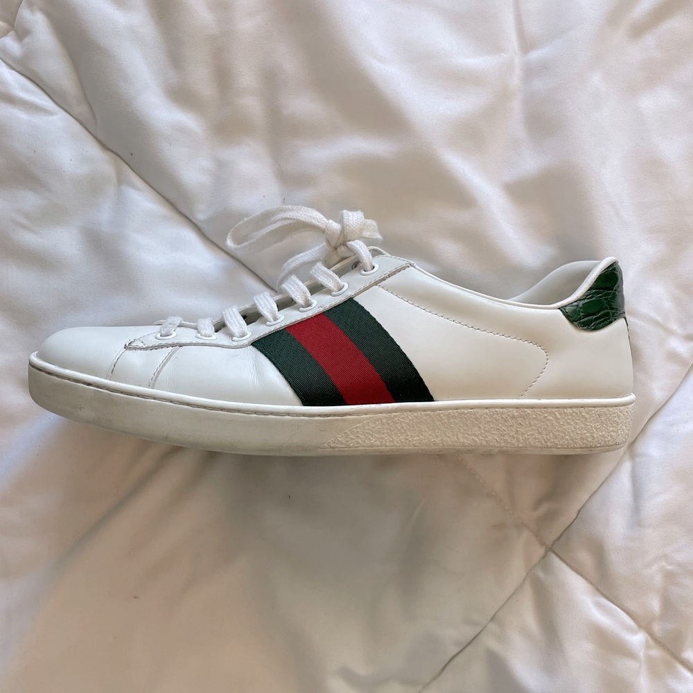 Gucci Men’s Ace Leather Low-Top Sneakers